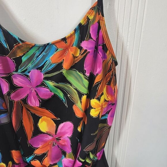 Plus Size Longitude One Piece Black Flowered Swimsuit - Picture 6 of 8